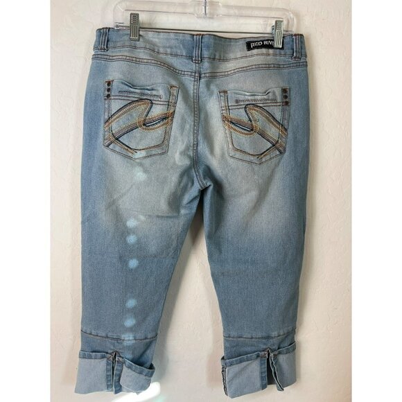 Women Red Rivet Crop Roll Hem Sz 15 Junior Light Wash Jeans - Picture 4 of 7